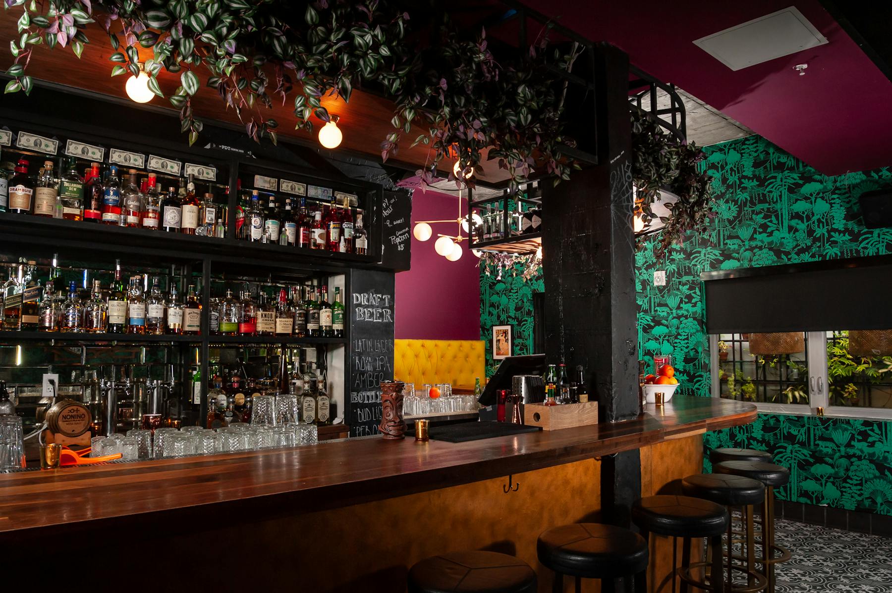 restaurant bar